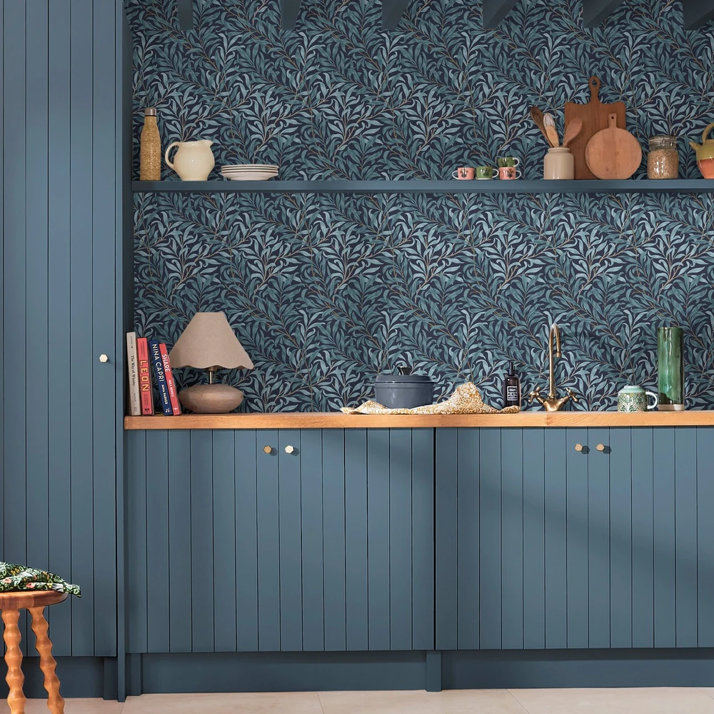 Willow Bough Deep Blues Wallpaper - 124246_ROOMSET_WILLOW BOUGH DEEP BLUES_01.jpg