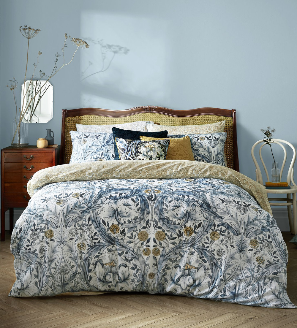 William Morris At Home Water House Paint - 124300_ROOMSET_WATER HOUSE_01.jpg