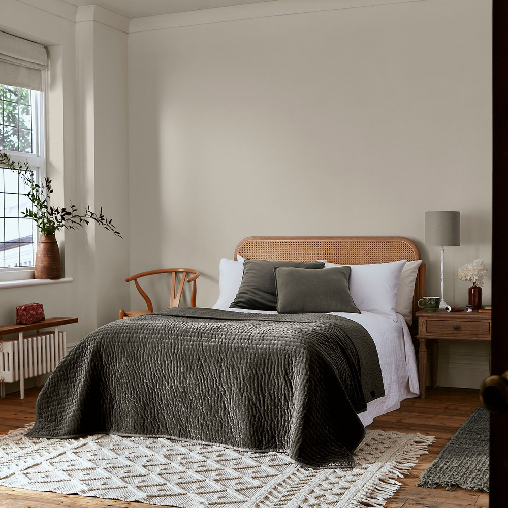 William Morris At Home Dried Seedhead Paint - 124280_ROOMSET_DRIED SEEDHEAD_01.jpg