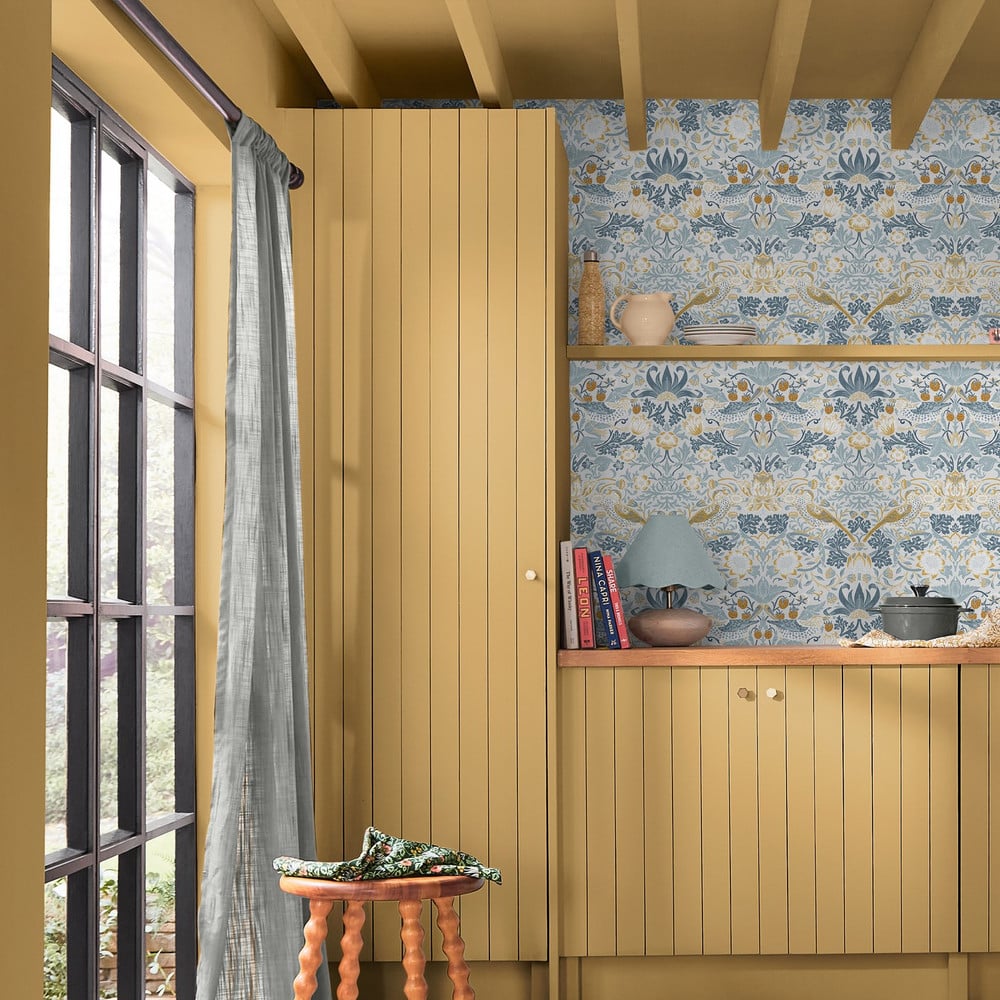 Lawn Daisy Paint by William Morris At Home Lawn Daisy Paint by William Morris At Home