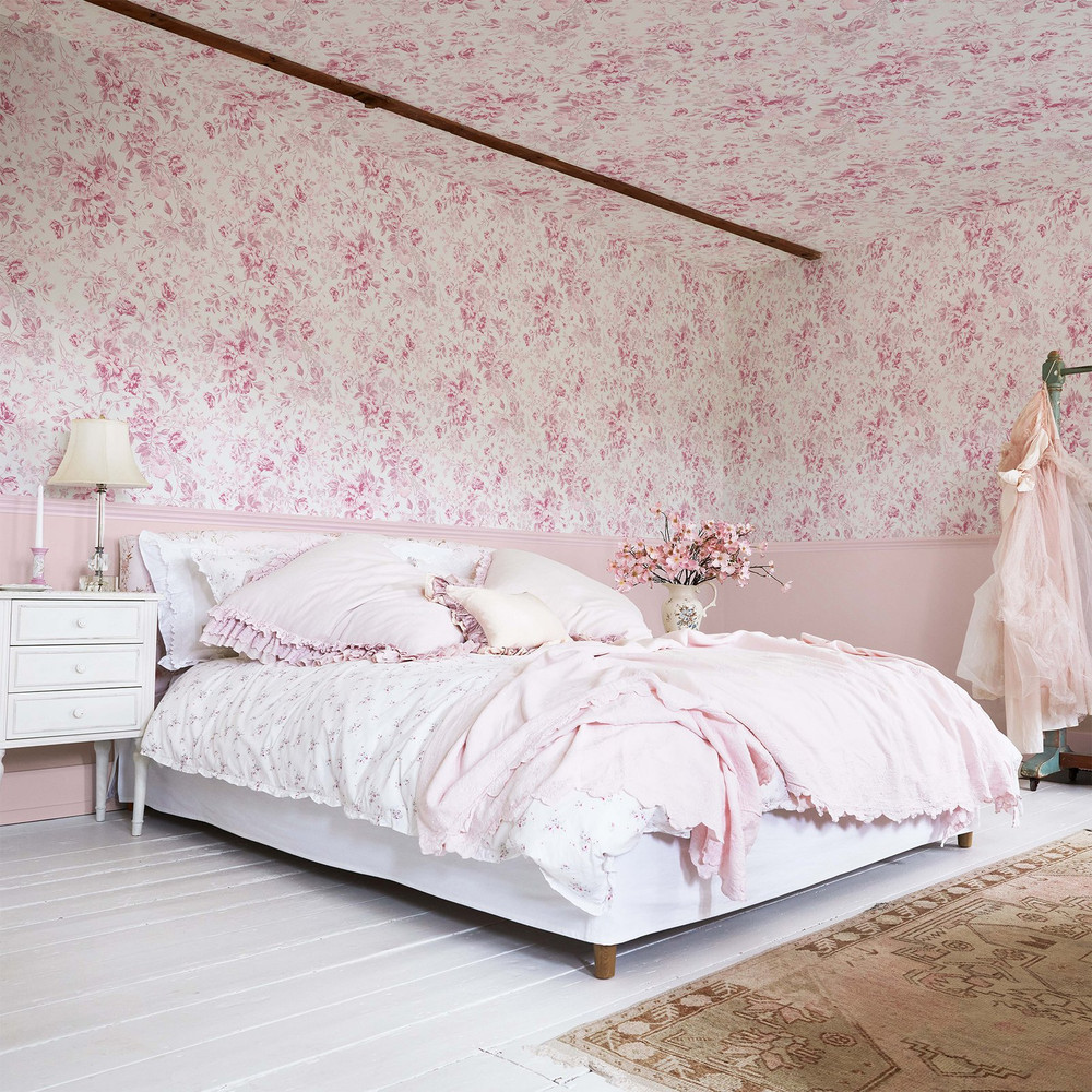Romantic Rose Pink Wallpaper - 125110_ROOMSET_ROMANTIC ROSE PINK_01.jpg