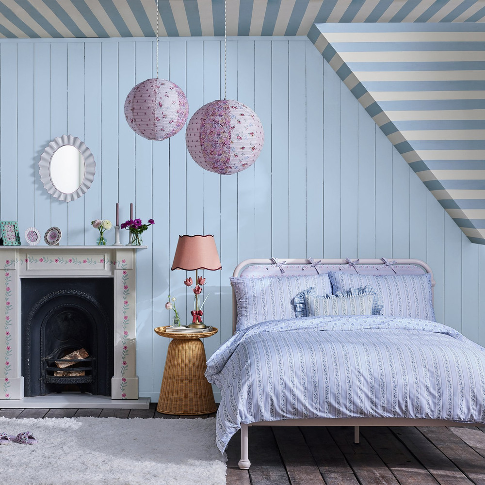 Cath Kidston Canopy Stripe Blue Wallpaper - 125517_ROOMSET_CANOPY STRIPE BLUE_01.jpg