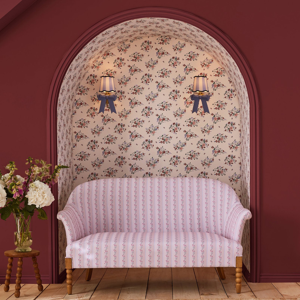 Cath Kidston Clifton Floral Cream Wallpaper - 125509_ROOMSET_CLIFTON FLORAL CREAM_01.jpg