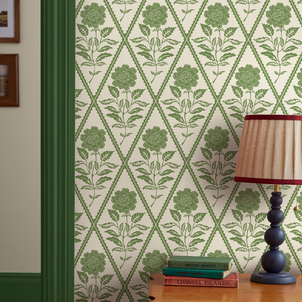 Joules Juliette Floral Cream & Green Wallpaper - 128911_ROOMSET_JULIETTE FLORAL PRINT CREAM & GREEN_01.jpg