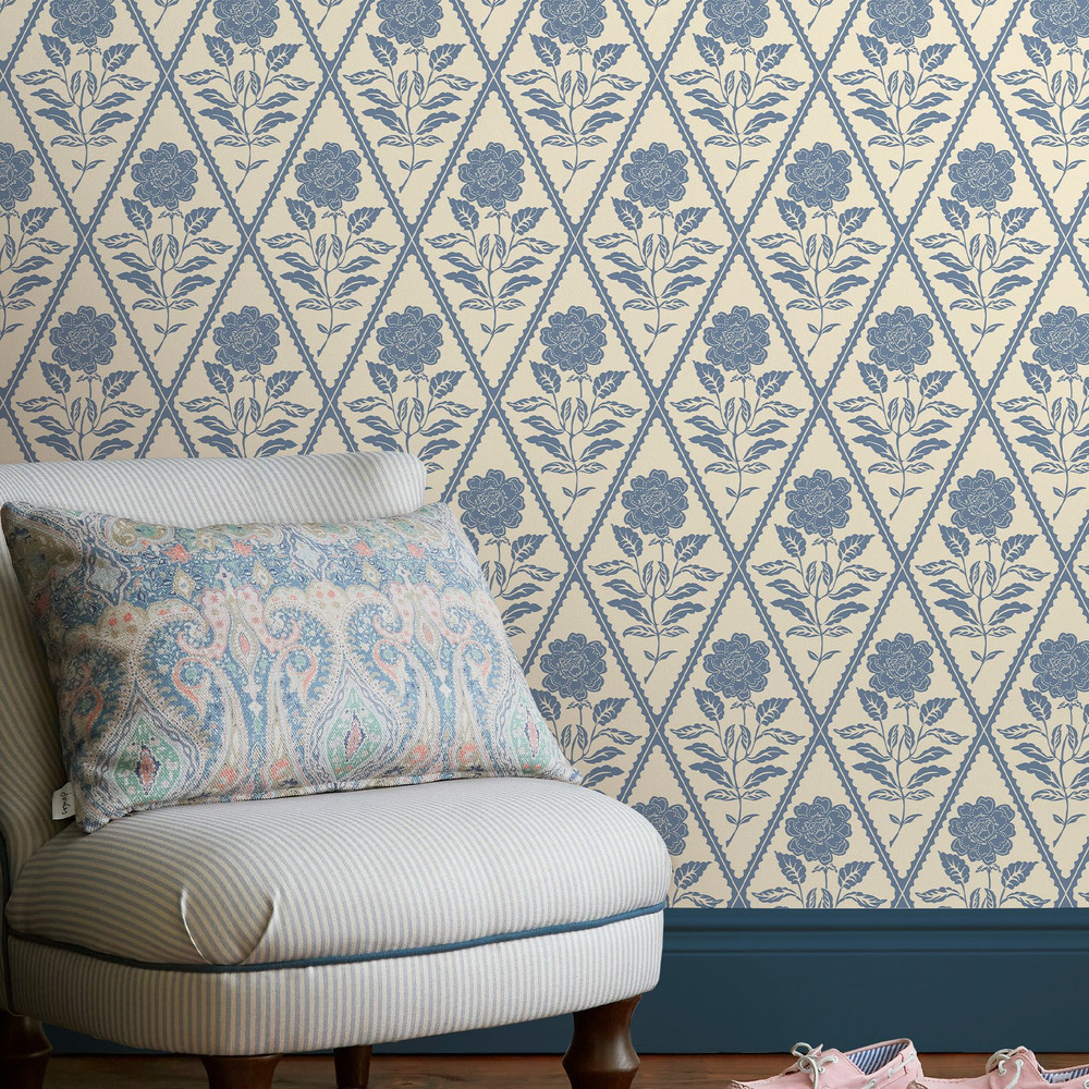 Joules Juliette Floral Cream & Blue Wallpaper - 128908_ROOMSET_JULIETTE FLORAL PRINT CREAM & BLUE_01.jpg
