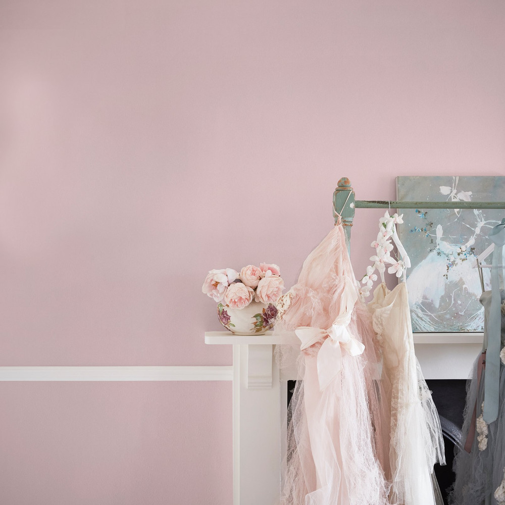 Shabby Berry Velvet Paint - 128853_ROOMSET_SHABBY BERRY VELVET_01.jpg