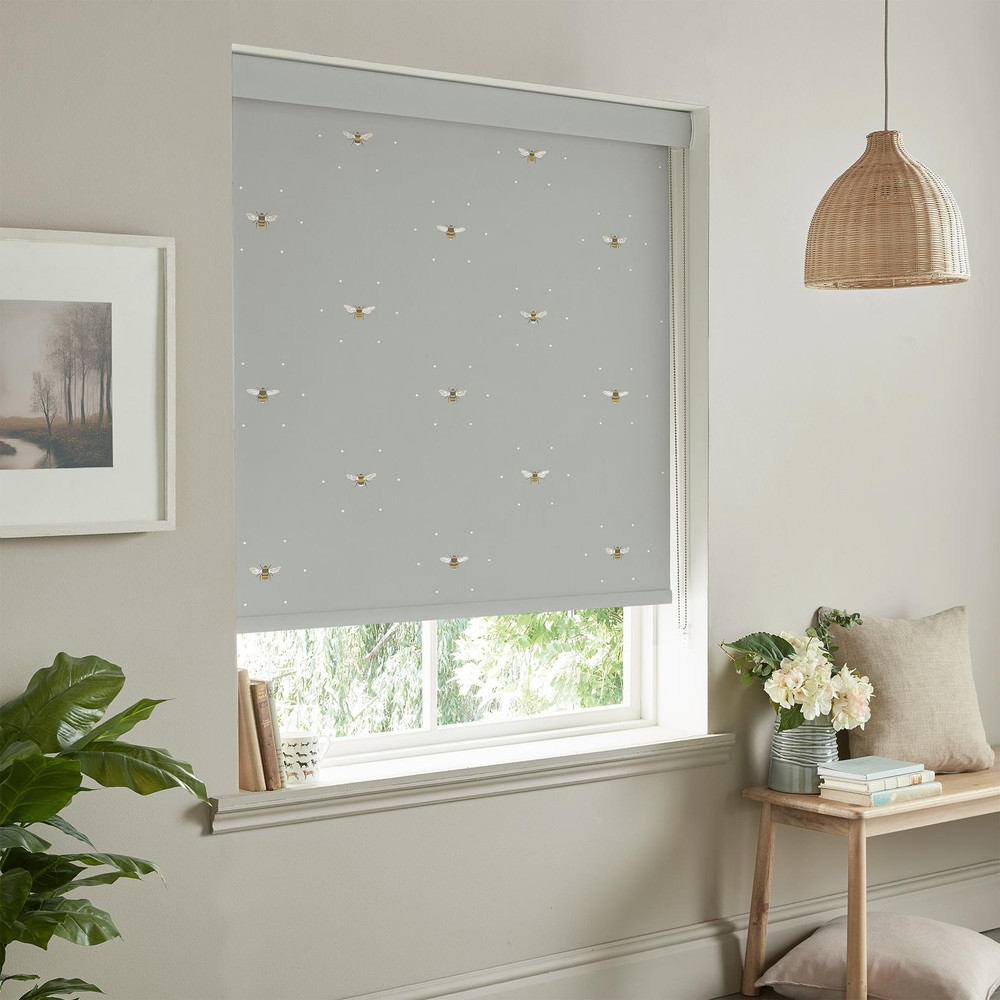 Bee Pale Slate Roller Blind by Sophie Allport - 131180rol_ROOMSET_02.jpg