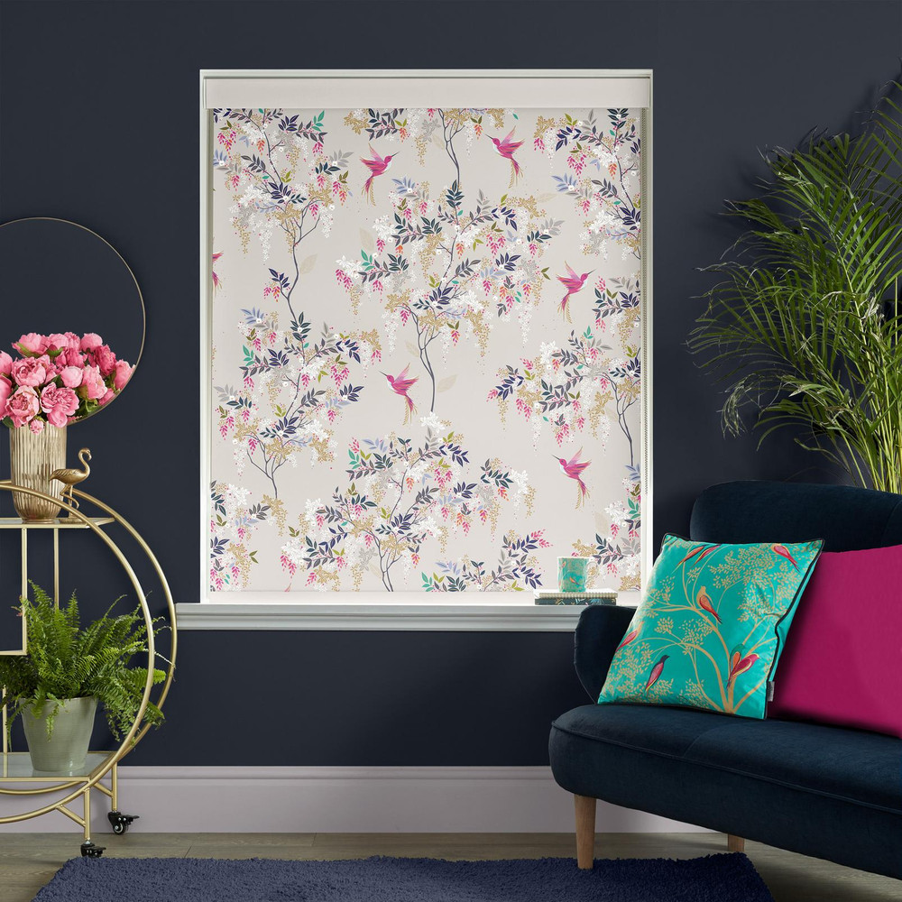 Hummingbird Oyster Roller Blind - 131115rol_ROOMSET_02.jpg