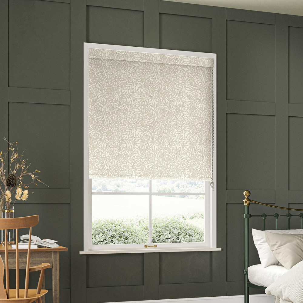 Willow Jute Roller Blind by William Morris At Home - 130905rol_ROOMSET_02.jpg