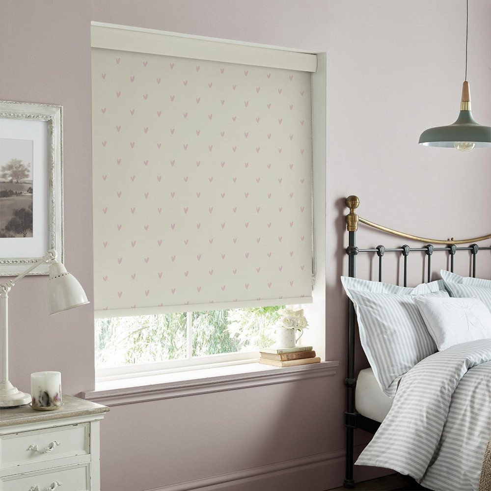 Hearts Blush Roller Blind by Sophie Allport - 130779rol_ROOMSET_02.jpg