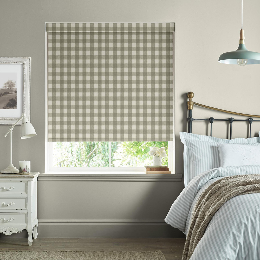 Gingham Warm Stone Roller Blind by Sophie Allport - 130763rol_ROOMSET_01.jpg