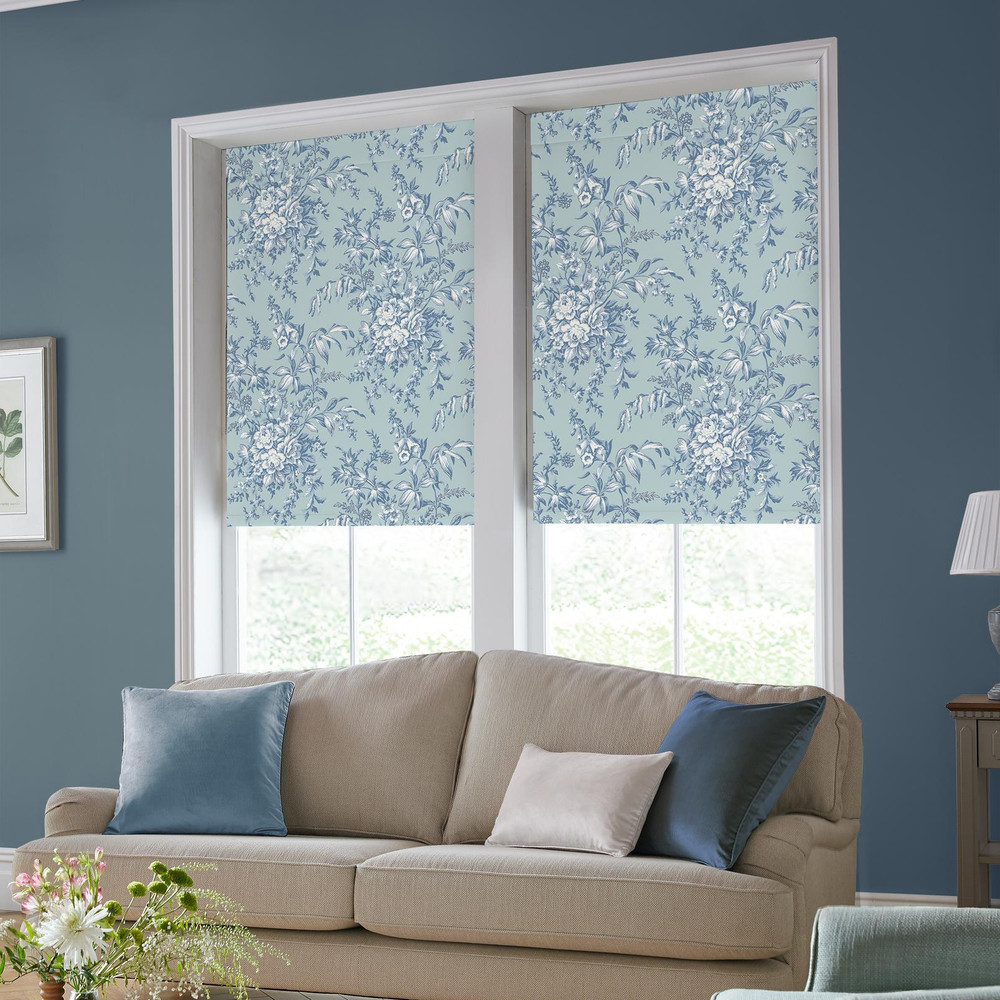Picardie Blue Sky Roller Blind - 130710rol_ROOMSET_02.jpg