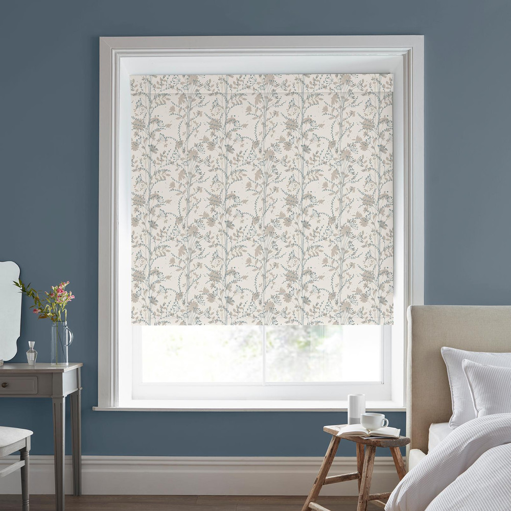 Fennelton Natural Roller Blind - 130678rol_ROOMSET_01.jpg