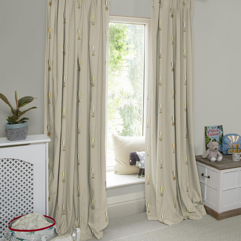 Bears & Balloons Sand Curtains  - 131172cur_ROOMSET_02.jpg