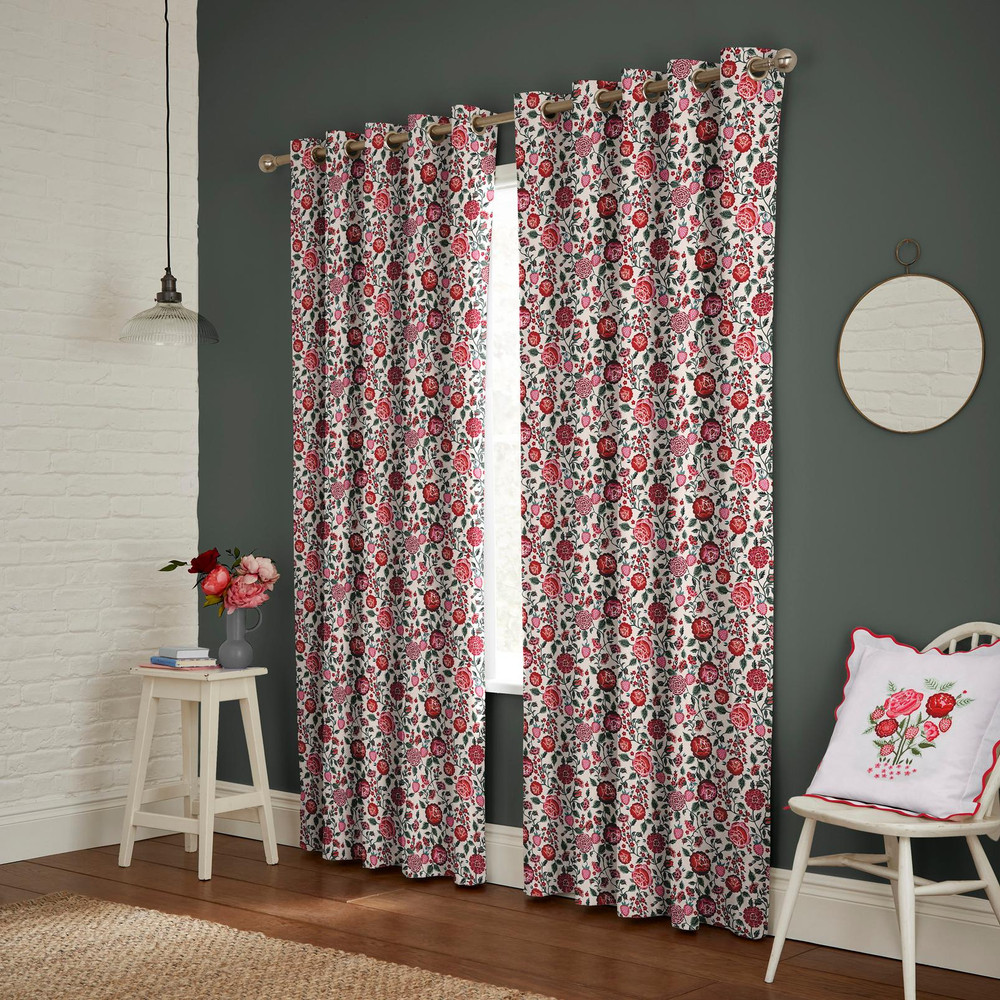 Strawberry Gardens Red Curtains - 130998cur_ROOMSET_02.jpg