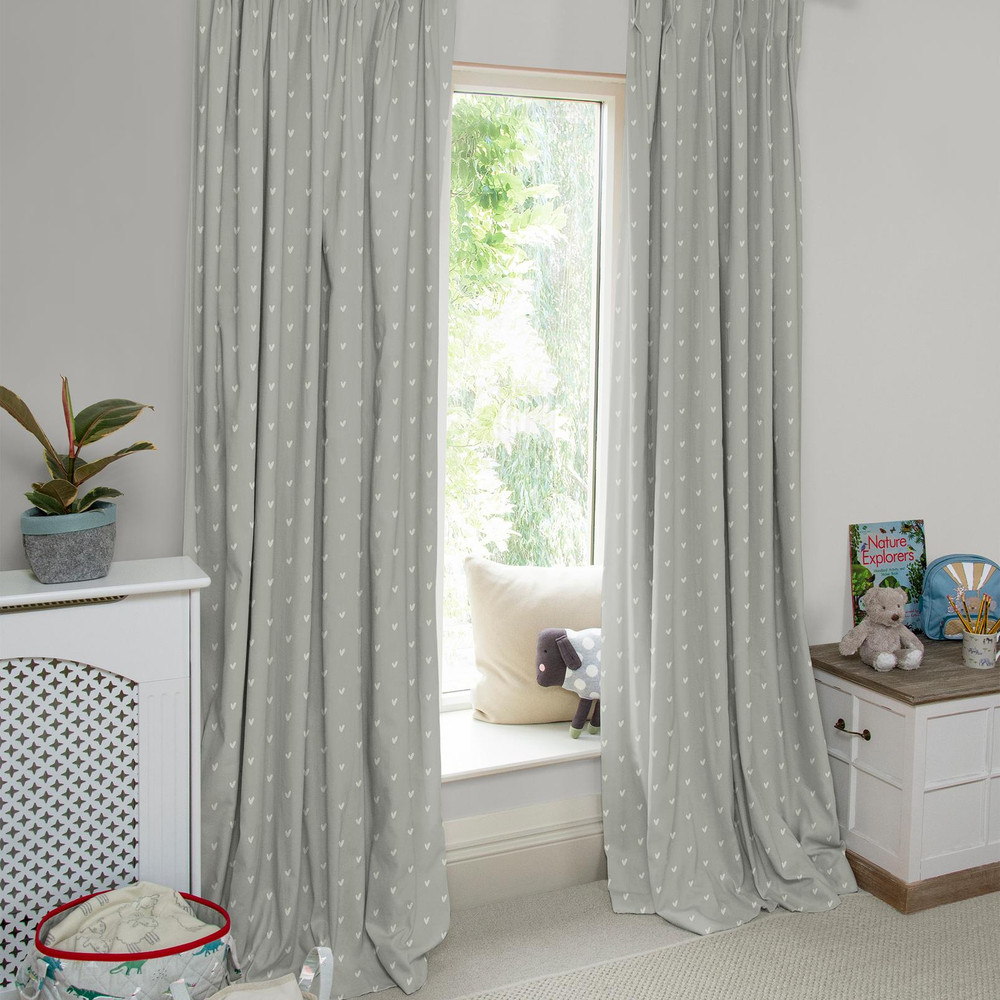 Hearts Grey Curtains by Sophie Allport - 130784cur_ROOMSET_02.jpg