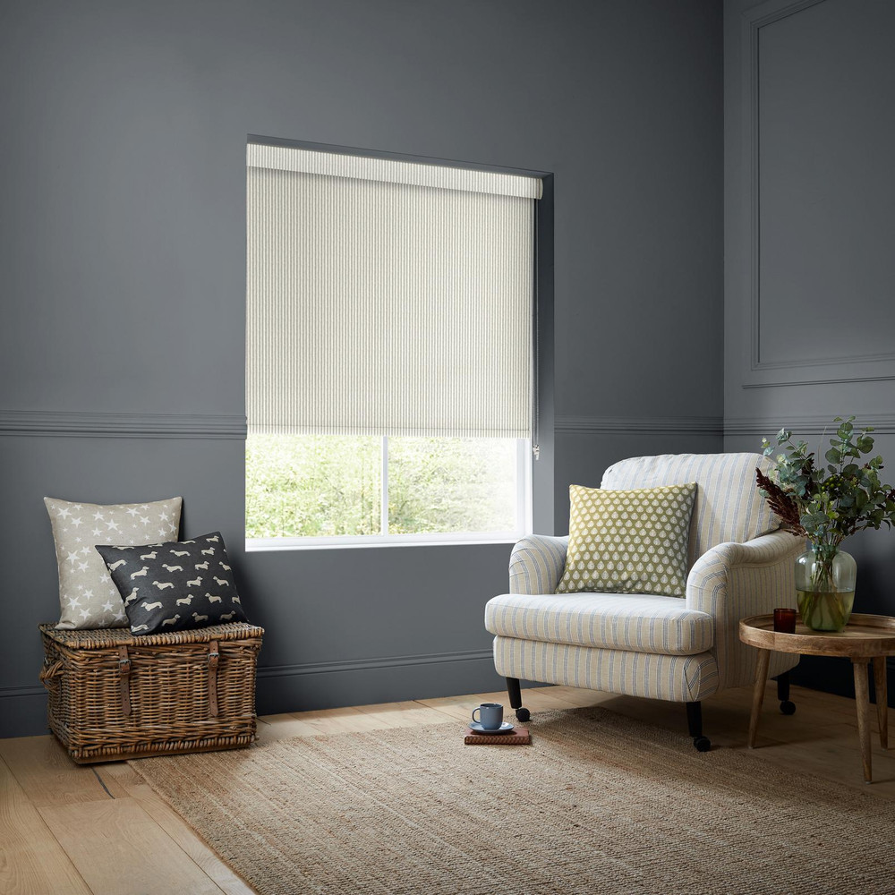 Oscar Stripe Pebble Roller Blind - 130622rol_ROOMSET_02.jpg