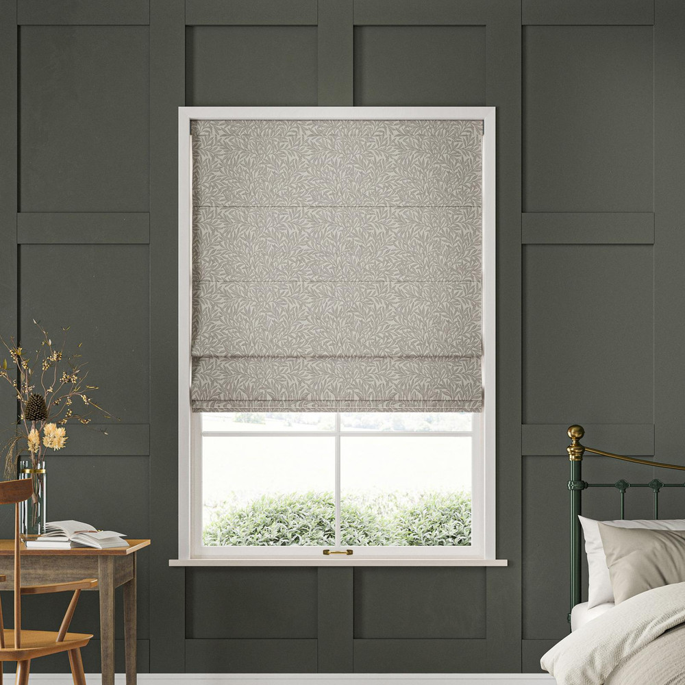 Willow Limestone Roman Blinds by William Morris At Home - 130906rom_ROOMSET_01.jpg