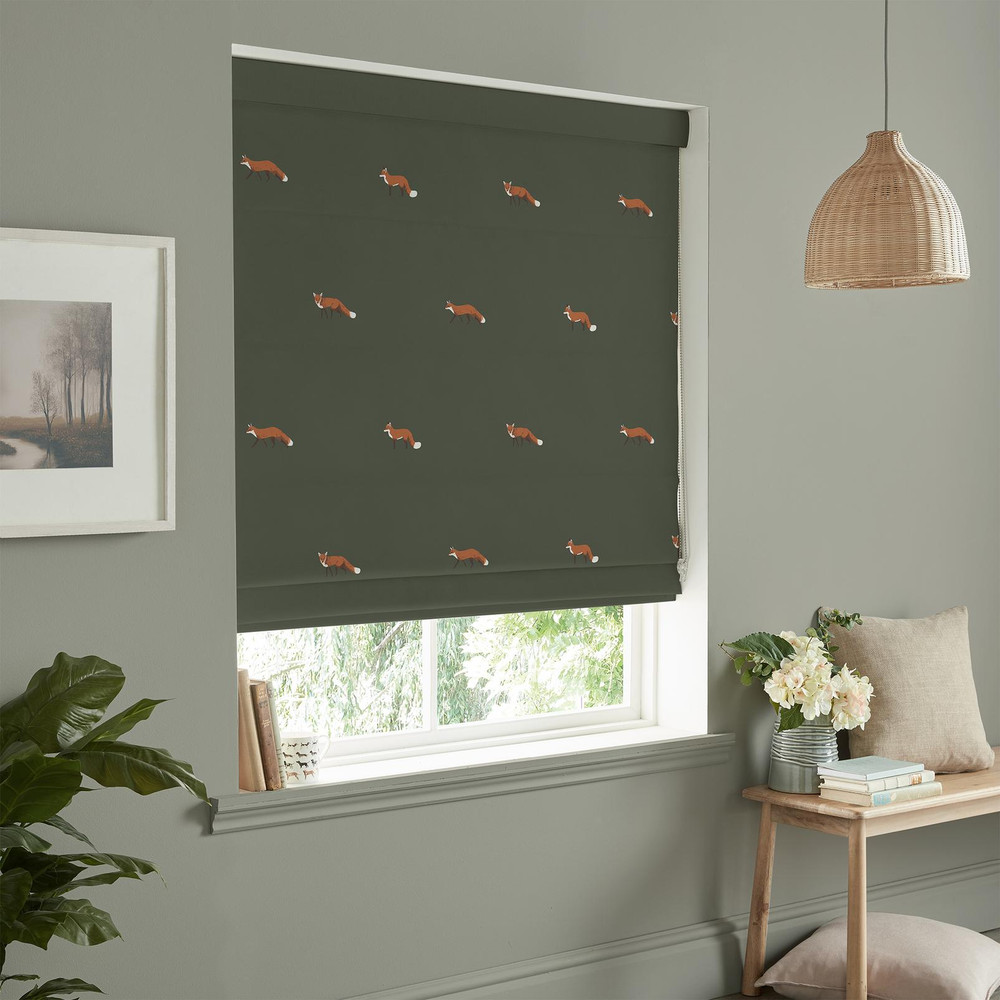 Foxes Forest Green Roman Blind by Sophie Allport - 131209rom_ROOMSET_02.jpg