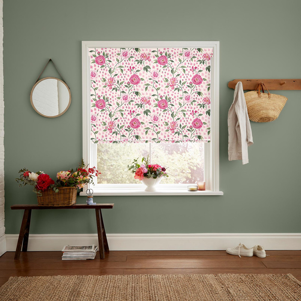 Tea Rose Pink Roman Blind - 131011rom_ROOMSET_01.jpg