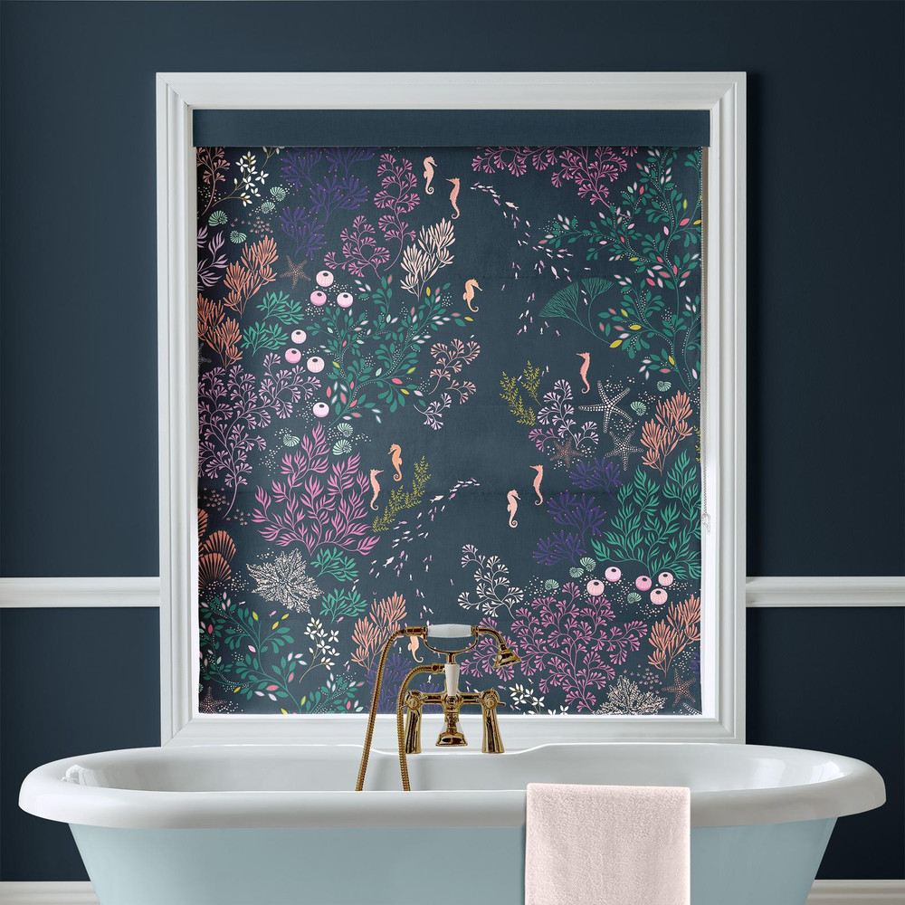 Underwater Midnight Roman Blind - 131156rom_ROOMSET_02.jpg
