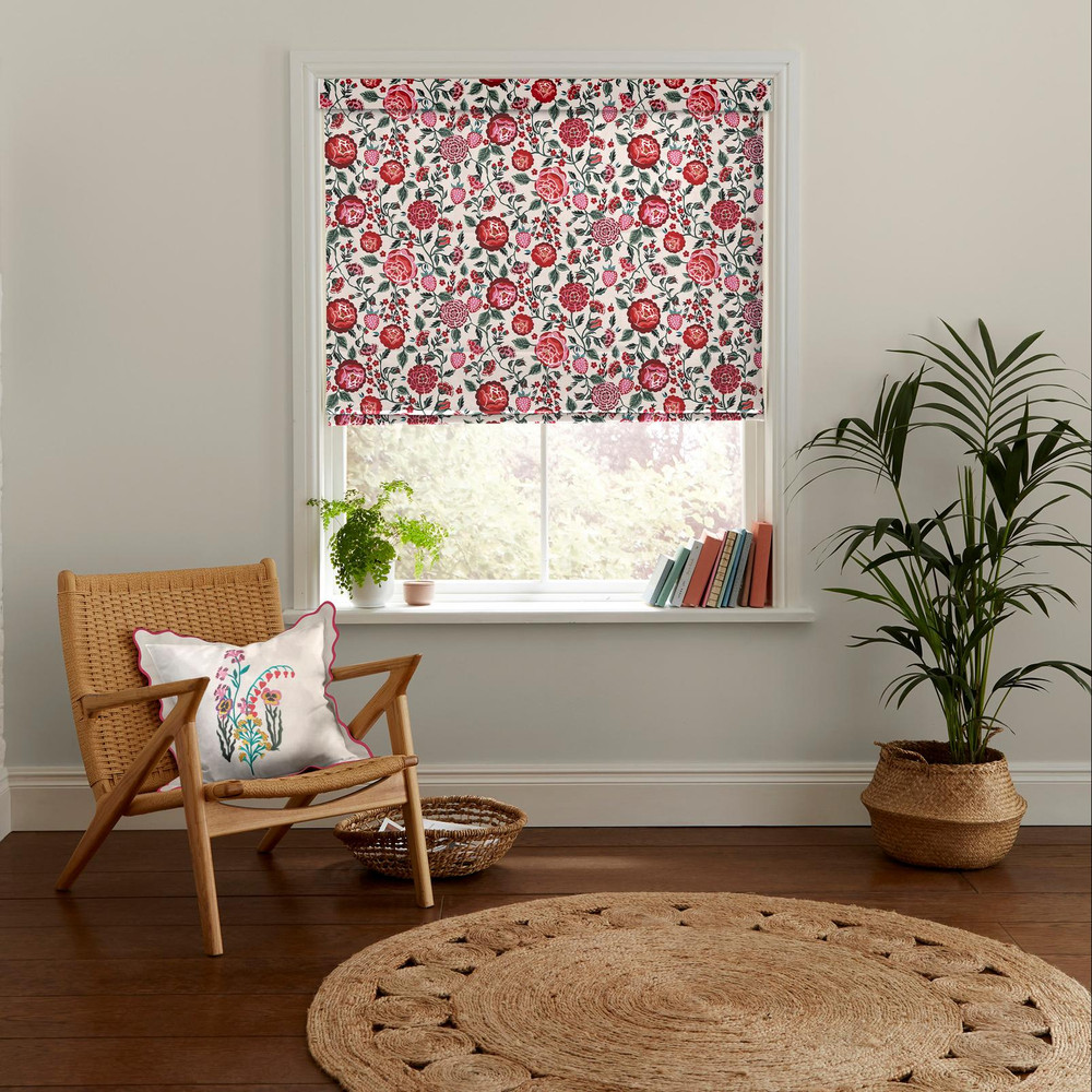 Strawberry Gardens Red Roman Blind by Cath Kidston - 130998rom_ROOMSET_01.jpg