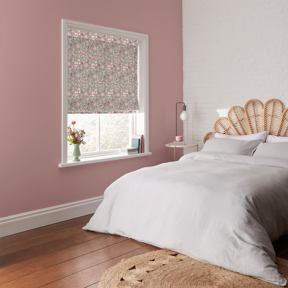 Friendship Gardens Sage Roman Blind - 130954rom_ROOMSET_02.jpg