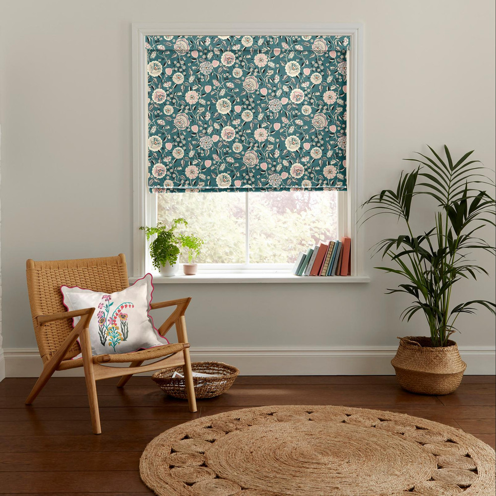 Strawberry Gardens Teal Roman Blind - 131002rom_ROOMSET_01.jpg