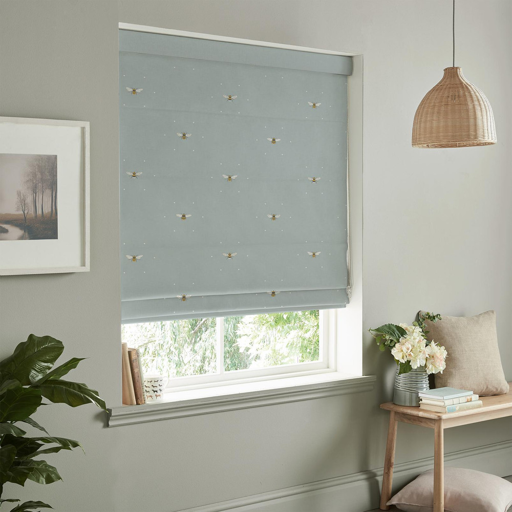 Bee Sky Roman Blind by Sophie Allport - 131181rom_ROOMSET_02.jpg