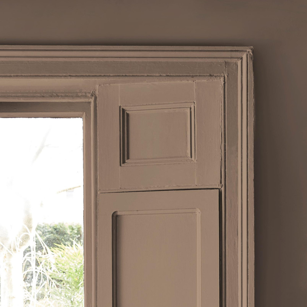 Abigail Ahern Sandstone Shadow Paint - 131473_DETAIL_SANDSTONE SHADOW_06.jpg