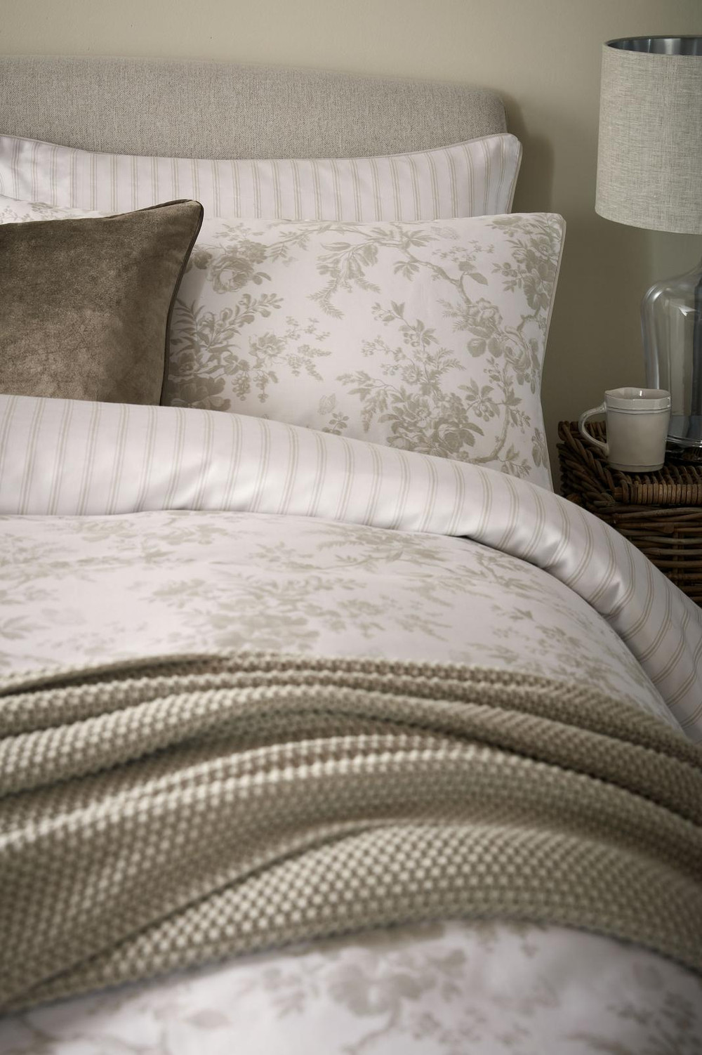Walled Garden Dove Grey Duvet Cover Set - LAWALL01DQ_CAMEO_WALLED GARDEN DOVE GREY_05.jpg