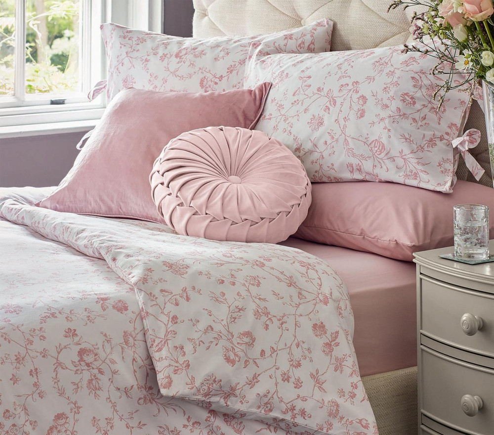 Aria Blush Duvet Cover Set - LAARIA01DQ_ROOMSET_ARIA BLUSH_01.jpg