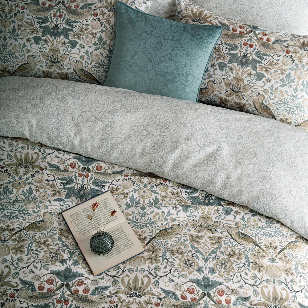 Strawberry Thief Hessian Duvet Cover Set - WMSTRAW01DQ_CAMEO_STRAWBERRY THIEF HESSIAN_01.jpg