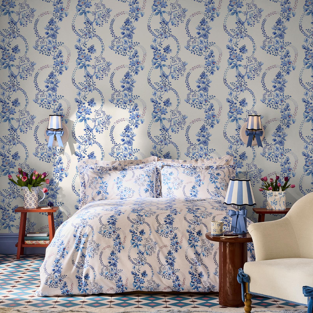 Cath Kidston Road Floral Blue & White Wallpaper - 142046_ROOMSET_ROAD_FLORAL_BLUE_&_WHITE_01.jpg