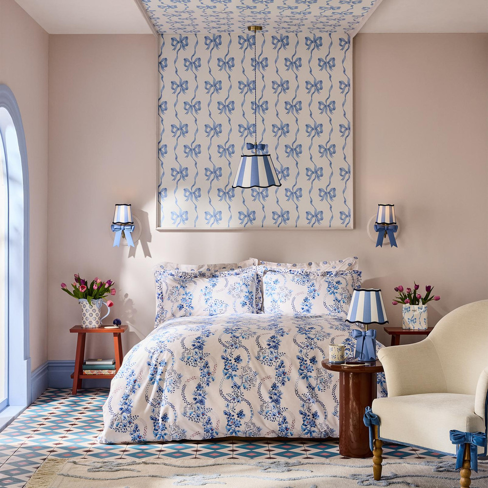 Cath Kidston Ribbon Bow Blue Wallpaper - 142047_ROOMSET_RIBBON_BOW_BLUE_03.jpg