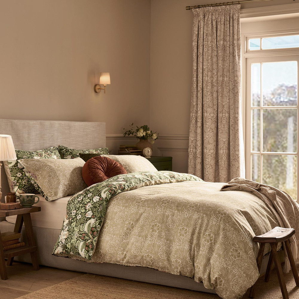 Strawberry Thief Nettle Duvet Cover Set - WMSTRAW02DQ_ROOMSET_STRAWBERRY_THIEF_NETTLE_DOUBLE_DUVET_COVER_02.jpg