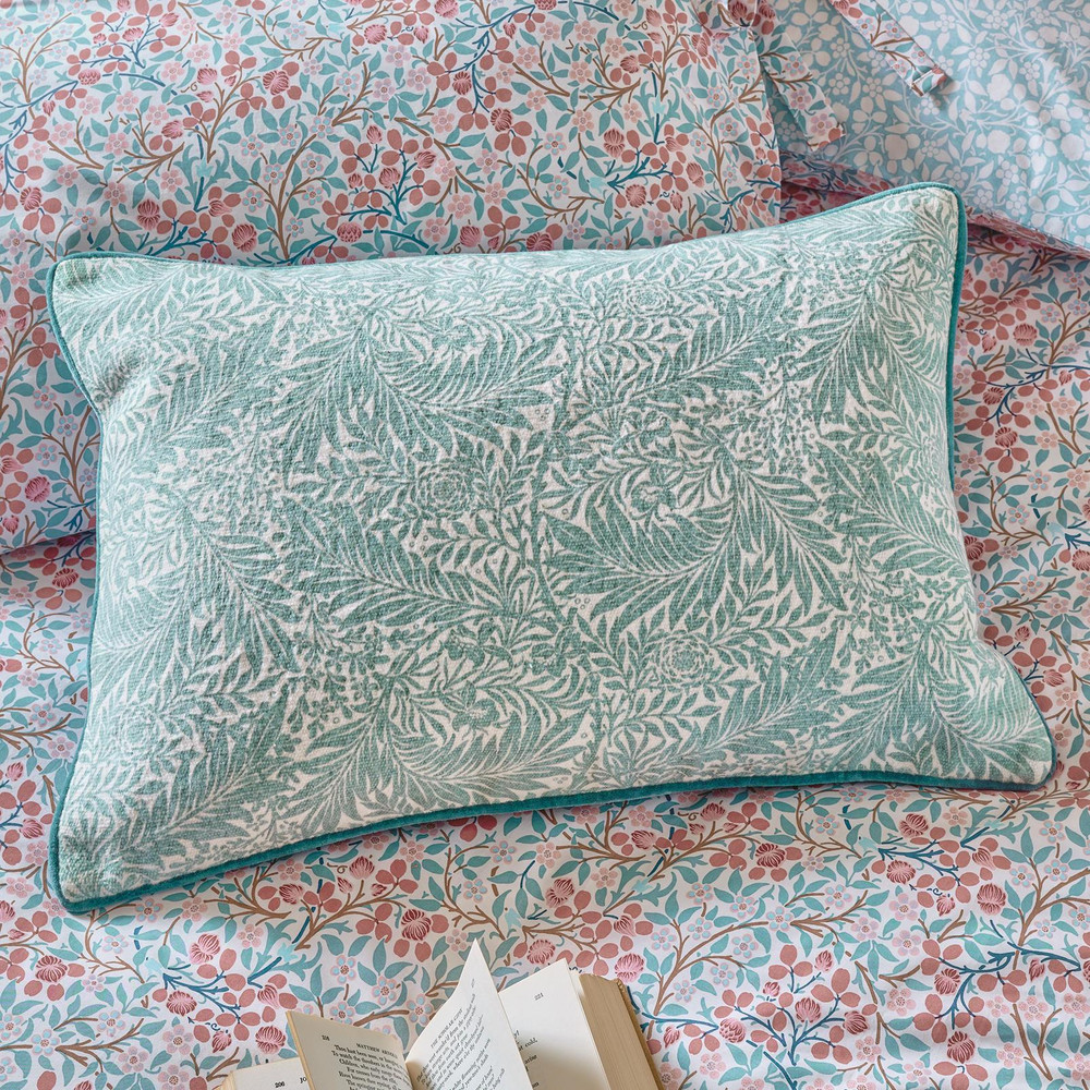 Clover Powder Blue/Madder Duvet Cover Set - WMCLOV01DQ_CAMEO_CLOVER_POWDER_BLUE-MADDER_DOUBLE_DUVET_COVER_02.jpg
