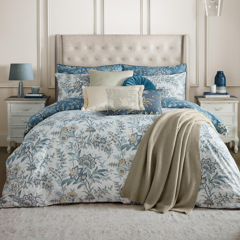Marlbrook Dusky Seaspray Duvet Cover Set - LAMARL01DQ_ROOMSET_MARLBROOK_DUSKY_SEASPRAY_DOUBLE_DUVET_COVER_02.jpg