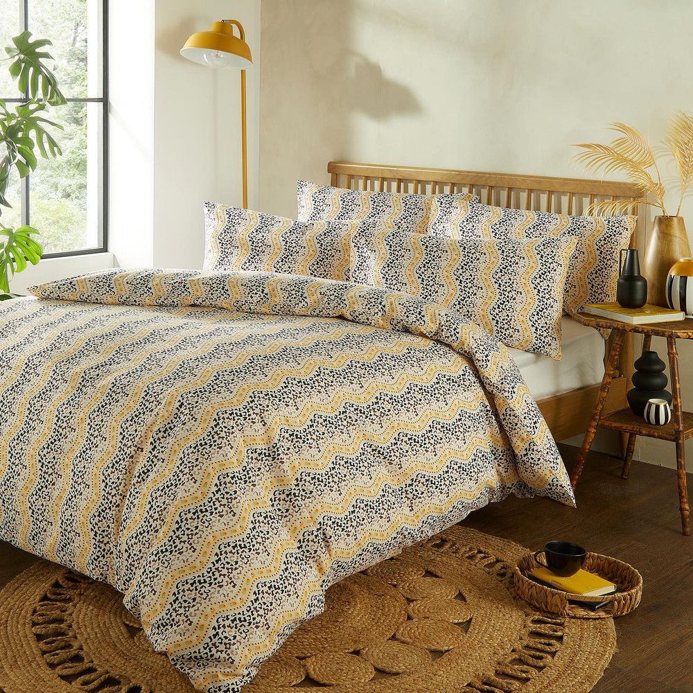 Leopard Wiggle Espresso Duvet Cover Set - CKLEO01DQ_ROOMSET_LEOPARD_WIGGLE_ESPRESSO_DOUBLE_DUVET_COVER_01.jpg