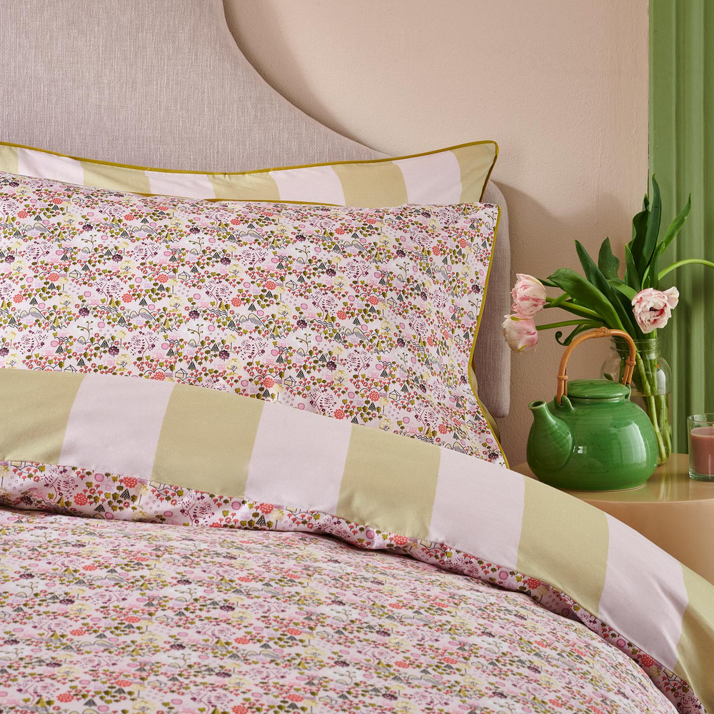 Tiny Town Pink Duvet Cover Set - CKTINYT01DQ_CAMEO_TINY_TOWN_PINK_DOUBLE_DUVET_COVER_01.jpg