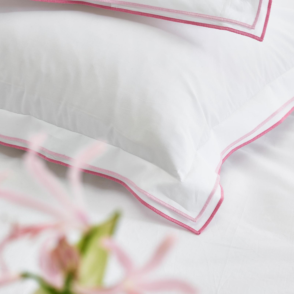 Astor Fuchsia Pink Duvet Cover Set - DGASTOR01DQ_CAMEO_ASTOR_FUCHSIA_PINK_DOUBLE_DUVET_COVER_01.jpg