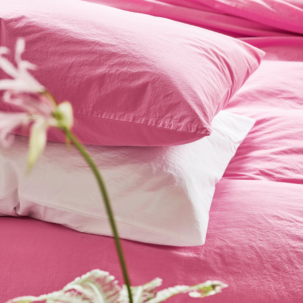 Loweswater Fuchsia Pink Duvet Cover Set - DGLOWESW05DQ_CAMEO_LOWESWATER_FUCHSIA_PINK_DOUBLE_DUVET_COVER_01.jpg