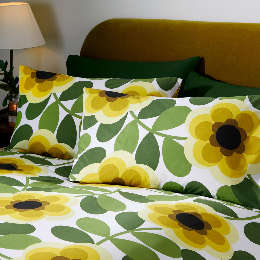 Giant Water Lily Lemon Twist Duvet Cover Set - OKGIANT01DQ_CAMEO_GIANT_WATER_LILY_LEMON_TWIST_DOUBLE_DUVET_COVER_01.jpg