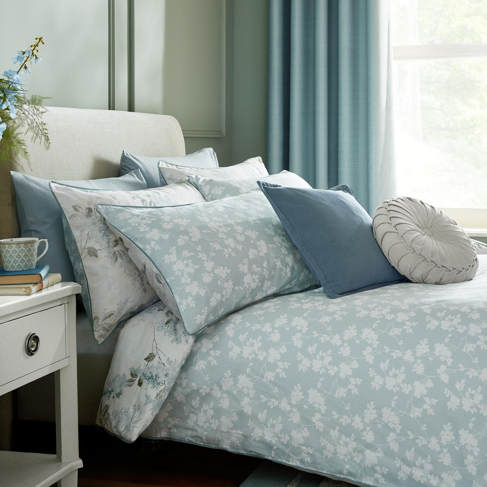 Mirabelle Pale Seaspray Duvet Cover Set - LAMIRA01DQ_ROOMSET_MIRABELLE_PALE_SEASPRAY_DOUBLE_DUVET_COVER_02.jpg