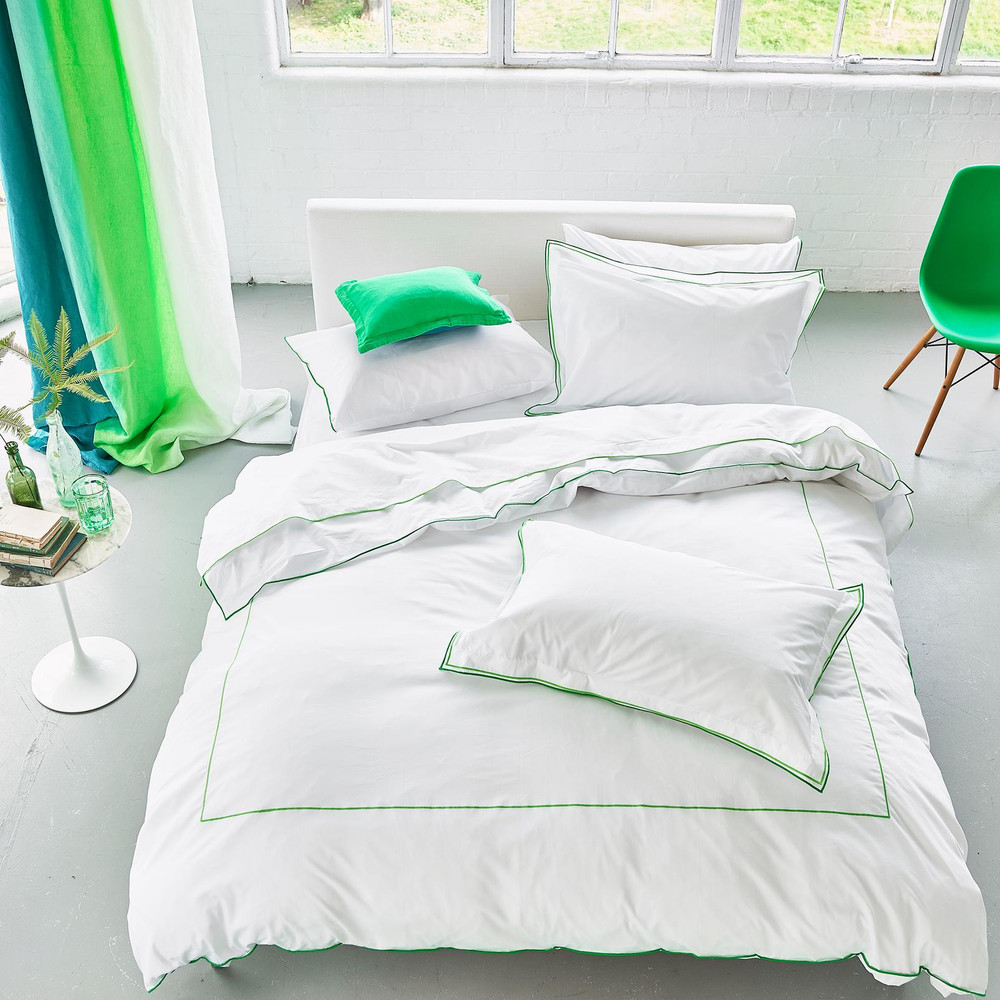 Astor Emerald Green Duvet Cover Set - DGASTOR04DQ_ROOMSET_ASTOR_EMERALD_GREEN_DOUBLE_DUVET_COVER_01.jpg