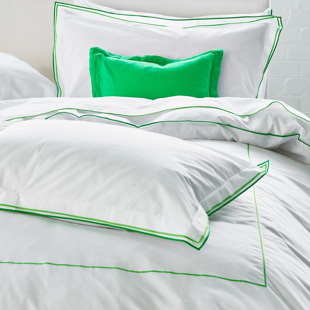 Astor Emerald Green Duvet Cover Set - DGASTOR04DQ_CAMEO_ASTOR_EMERALD_GREEN_DOUBLE_DUVET_COVER_01.jpg