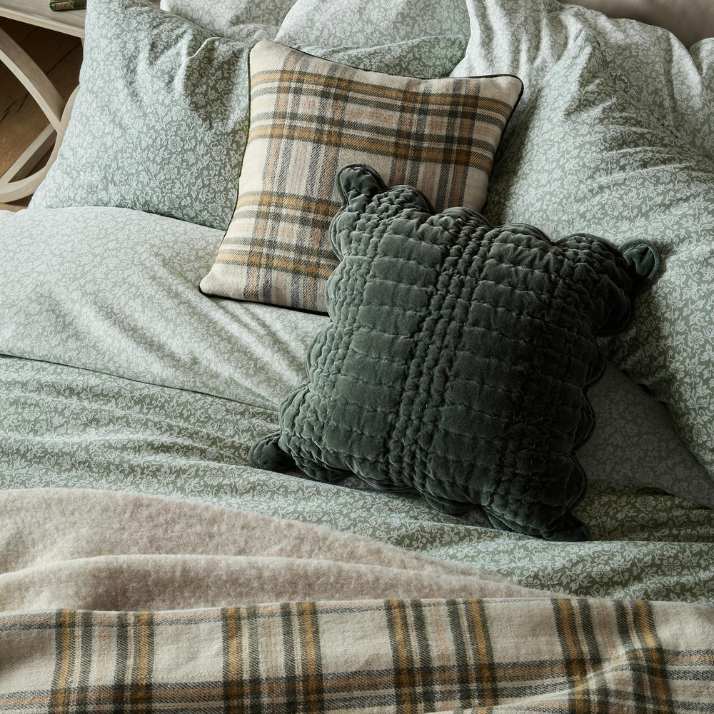 Sweet Alyssum Sage Duvet Cover Set - LAALYSS01DQ_CAMEO_SWEET_ALYSSUM_SAGE_DOUBLE_DUVET_COVER_02.jpg