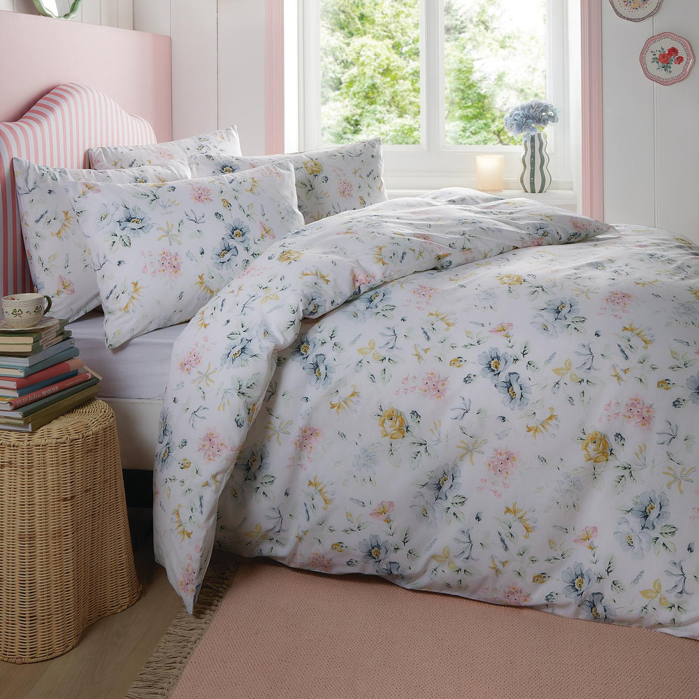 Pembroke Rose White Duvet Cover Set - CKPEM01DQ_ROOMSET_PEMBROKE_ROSE_WHITE_DOUBLE_DUVET_COVER_01.jpg