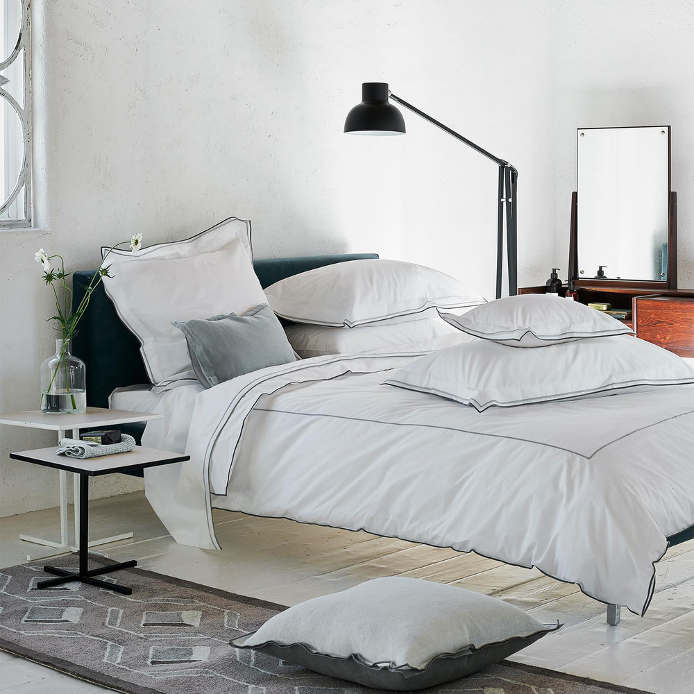 Astor Silver And Slate Duvet Cover Set - DGASTOR08DQ_ROOMSET_ASTOR_SILVER_AND_SLATE_DOUBLE_DUVET_COVER_01.jpg