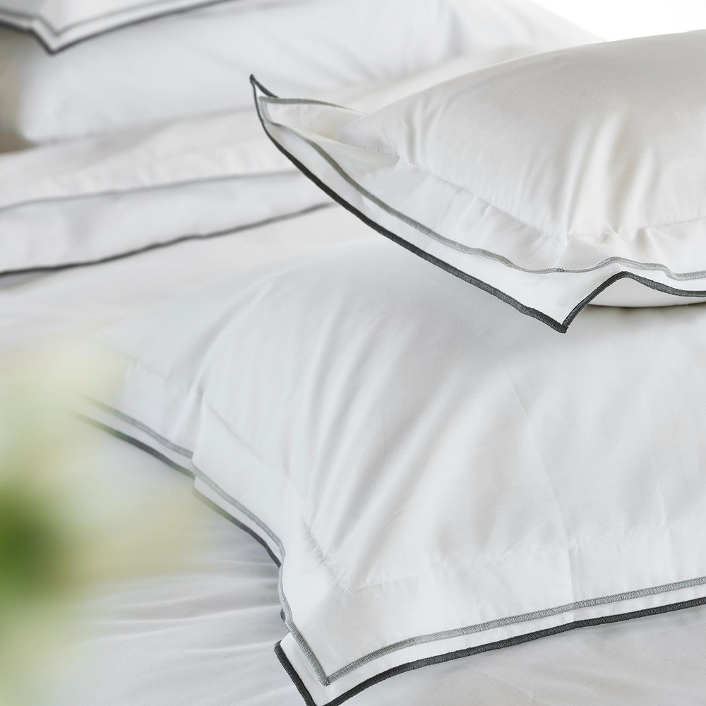 Astor Silver And Slate Duvet Cover Set - DGASTOR08DQ_CAMEO_ASTOR_SILVER_AND_SLATE_DOUBLE_DUVET_COVER_01.jpg